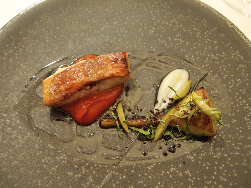 Bubbledogs' Kitchen Table in Fitzrovia, London (review by ElizabethOnFood)